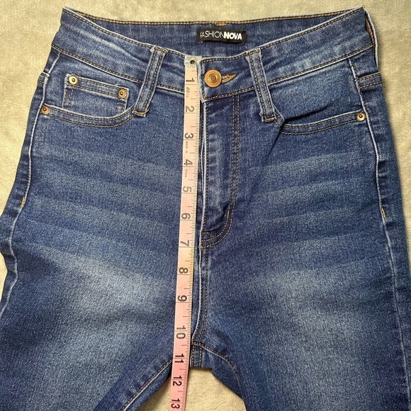 Fashion Nova Skinny Jeans Size 3 *22x29 High Rise Dark Wash Denim Casual Stretch - Picture 5 of 11